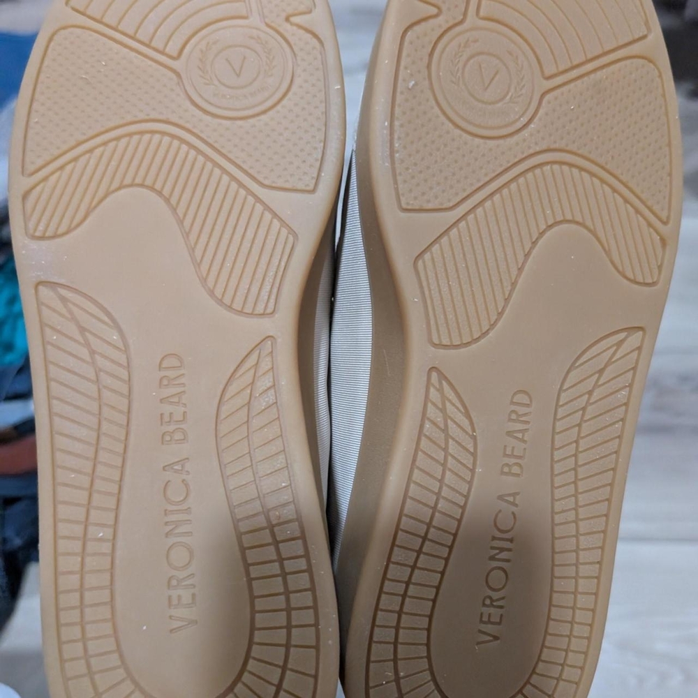 Sold Veronica Beard Beige and Navy Sneakers - Picture 4 of 5
